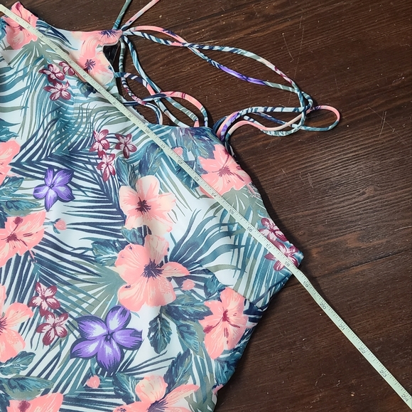 🦋Floral Print Tank Top - Picture 4 of 7